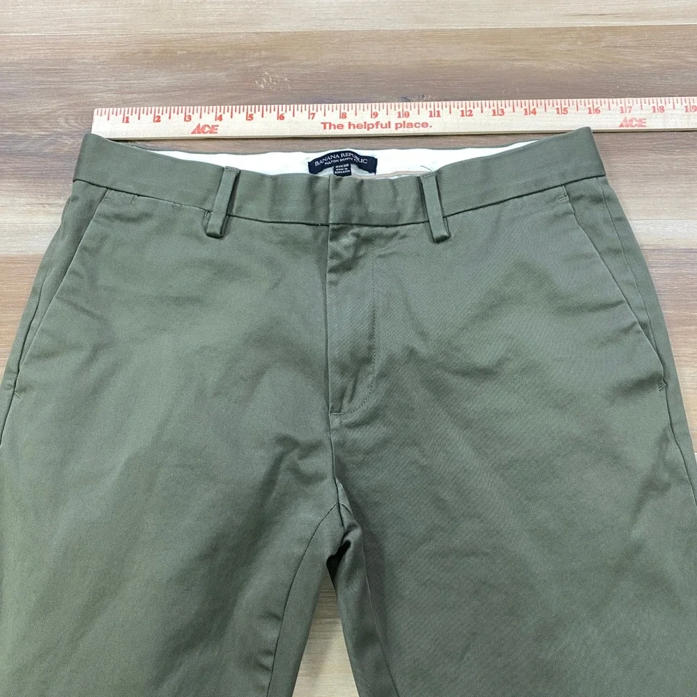 Banana Republic Olive Green Chinos